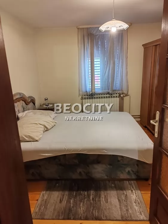 Petosobna kuća, 211 m2, Vladimira Nazora ID: 126777 11