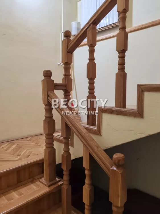 Petosobna kuća, 211 m2, Vladimira Nazora ID: 126777 3