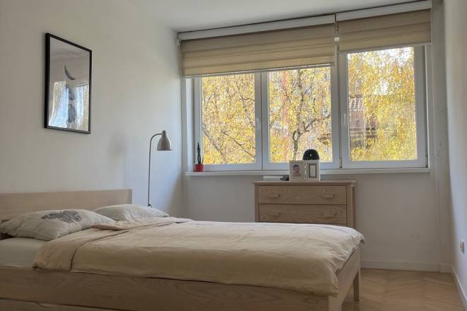 Renoviran 2 5 stan  Gospodara Vučića 60m2  parking 3