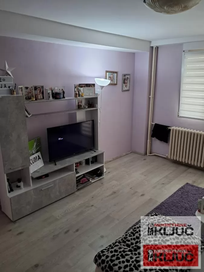 ROTKVARIJA, 51m2, Dvosoban, Renoviran 3