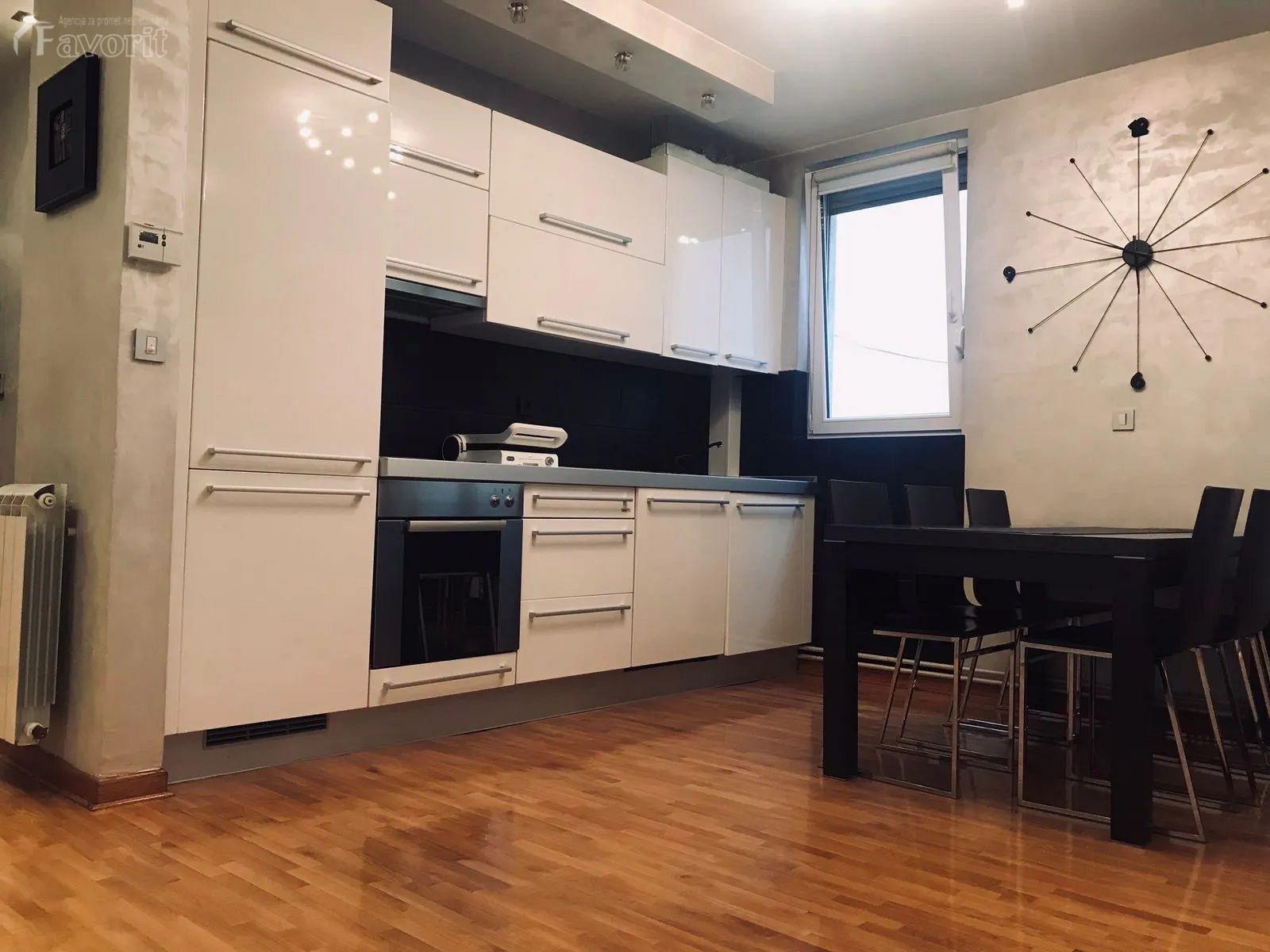 SENJAK, SENJACKA, 64m2 1