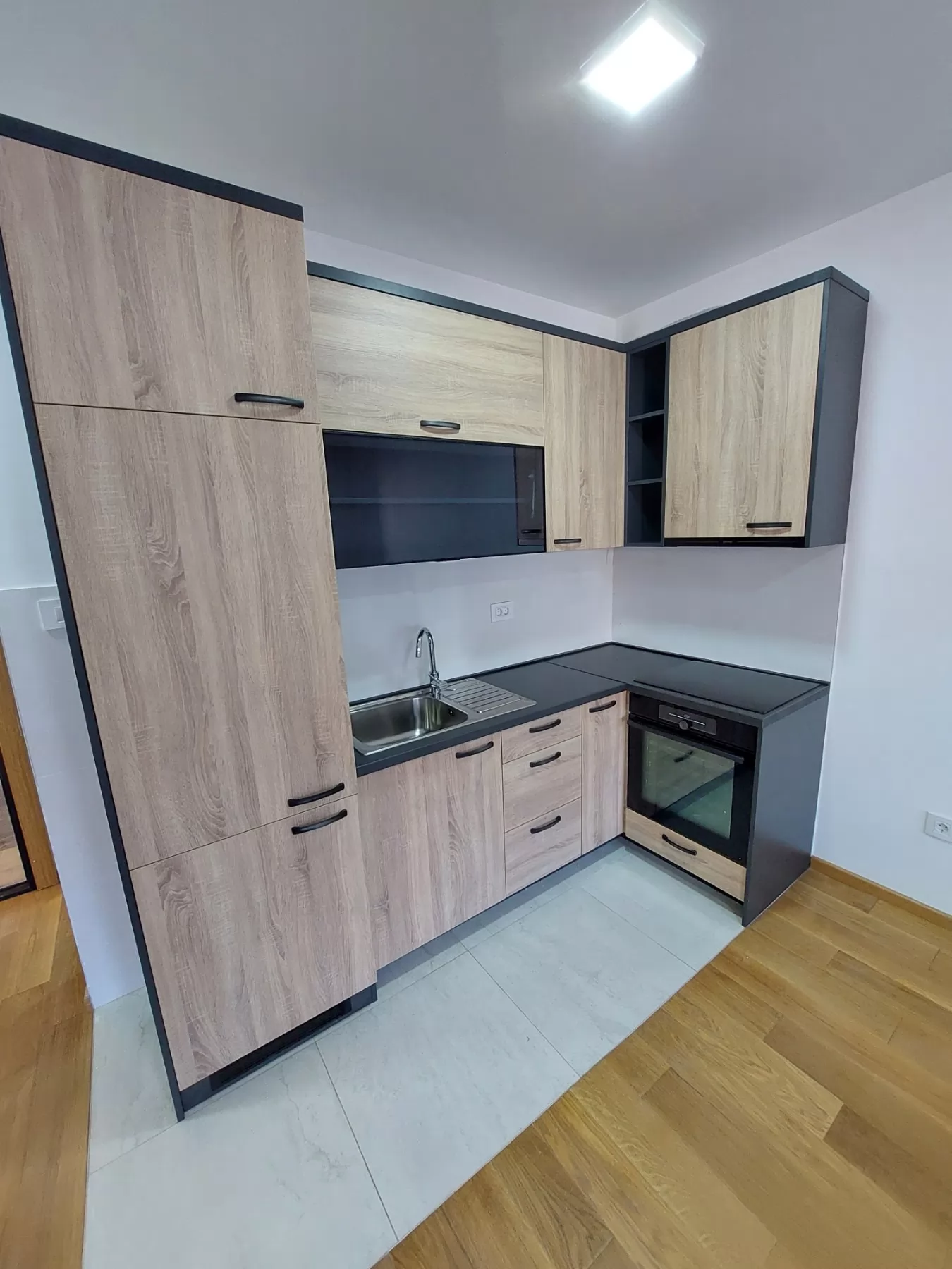 Stan,NOVI SAD,BULEVAR,kv: 31, € 350, ID: 9101903 3