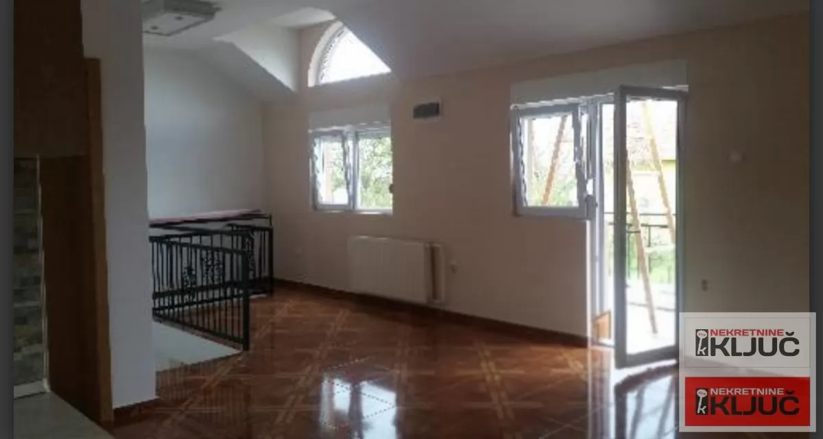 TRANDŽAMENT IZDAJE SE KUĆA ZA POSLOVNE DELATNOSTI ILI STANOVANJE 5