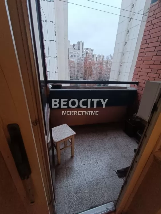 Trosoban stan, 91 m2, Blok 63, Gandijeva ID: 51281 15