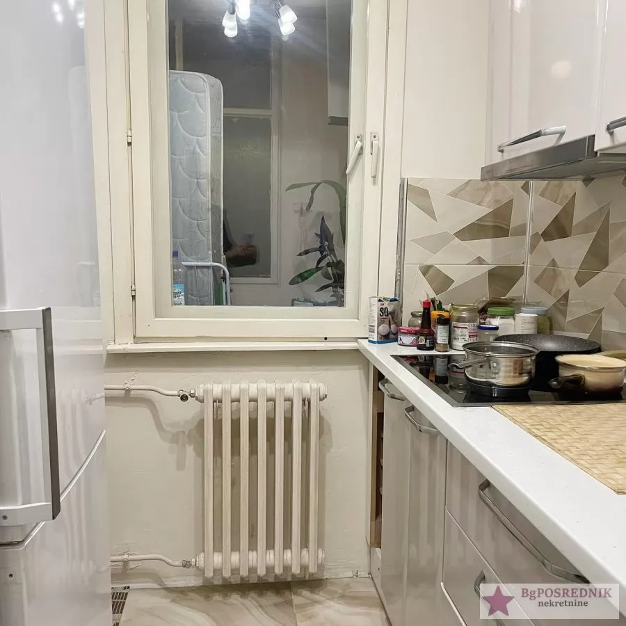 Voždovac, Crkva kralja Vladimira, Indire Gandi, 40m2 6