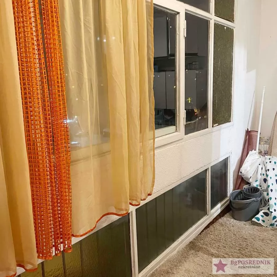 Voždovac, Crkva kralja Vladimira, Indire Gandi, 40m2 8