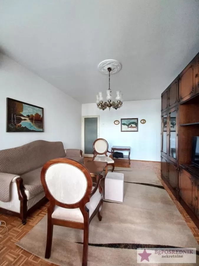 Zemun, Karađorđev trg, Karađorđeva, 78m2 1