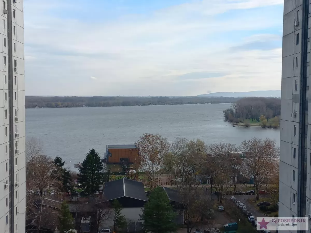 Zemun, Karađorđev trg, Karađorđeva, 78m2 13