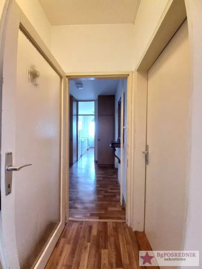 Zemun, Karađorđev trg, Karađorđeva, 78m2 7