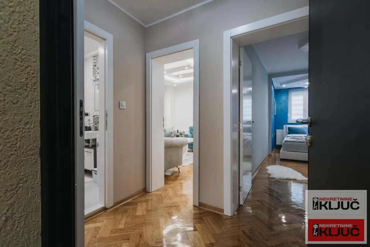 CENTAR, 38 m2, Jednoiposoban, LUX, NAMEŠTEN 13