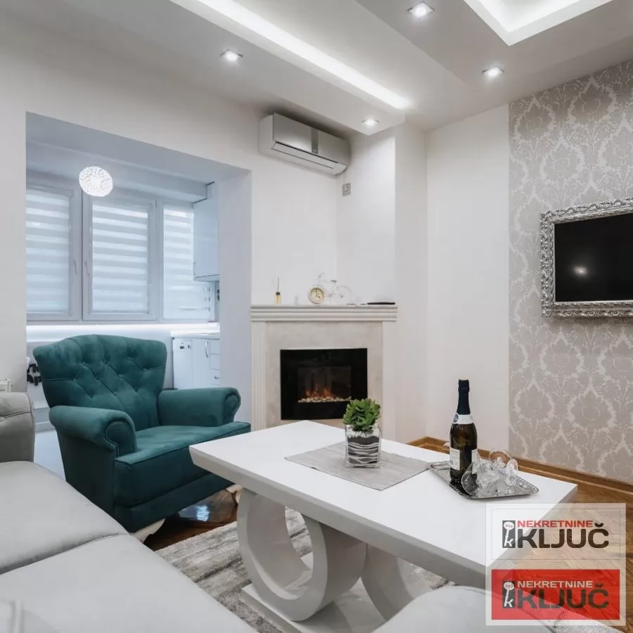 CENTAR, 38 m2, Jednoiposoban, LUX, NAMEŠTEN 4