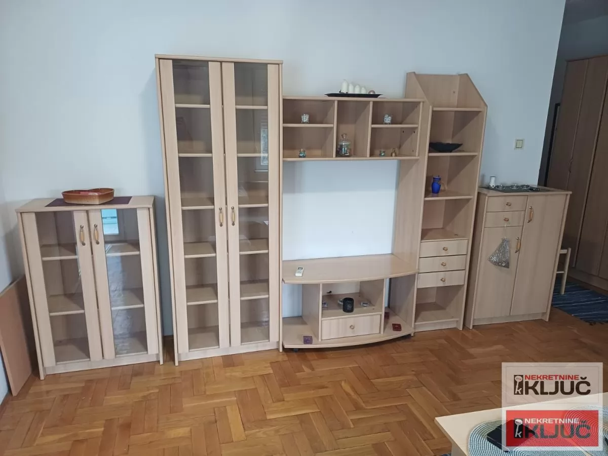 DOBAR STAN U CENTRU GRADA 3