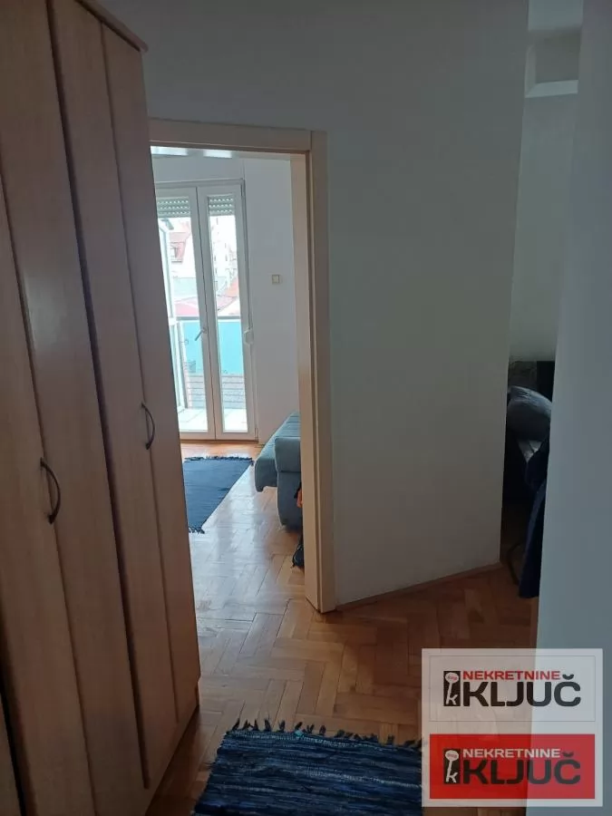 DOBAR STAN U CENTRU GRADA 5