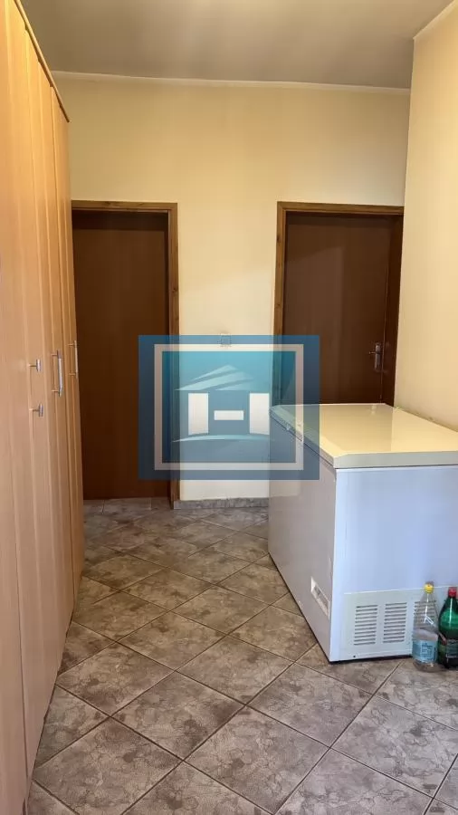 Na prodaju – porodična kuća na samo 3 km od grada 4