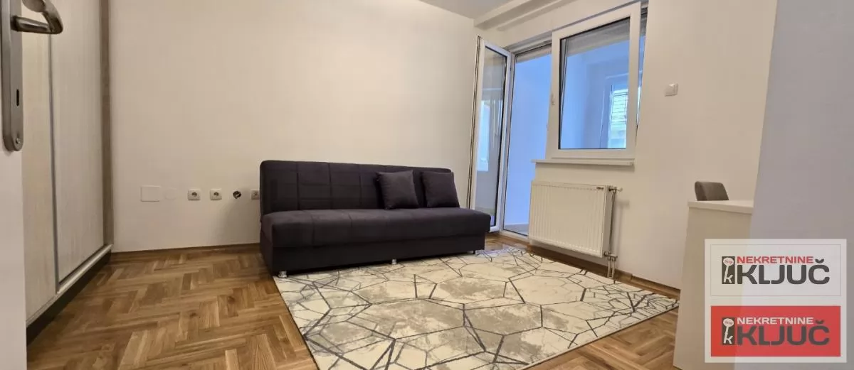 PODBARA IZDAJE SE TROSOBAN MODERNO OPREMLJEN STAN SA GARAŽOM 15