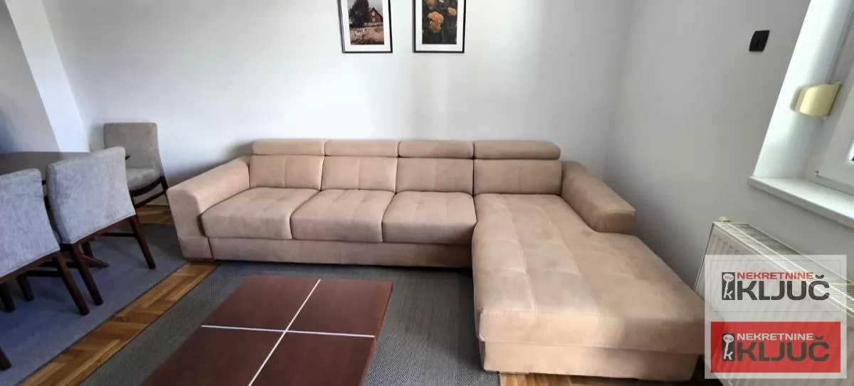 PODBARA IZDAJE SE TROSOBAN MODERNO OPREMLJEN STAN SA GARAŽOM 2