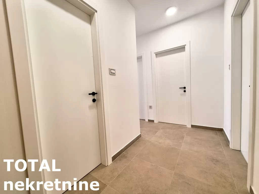 Stan,NOVI SAD,CENTAR,kv: 82.00, € 238600, ID: 1101938 6