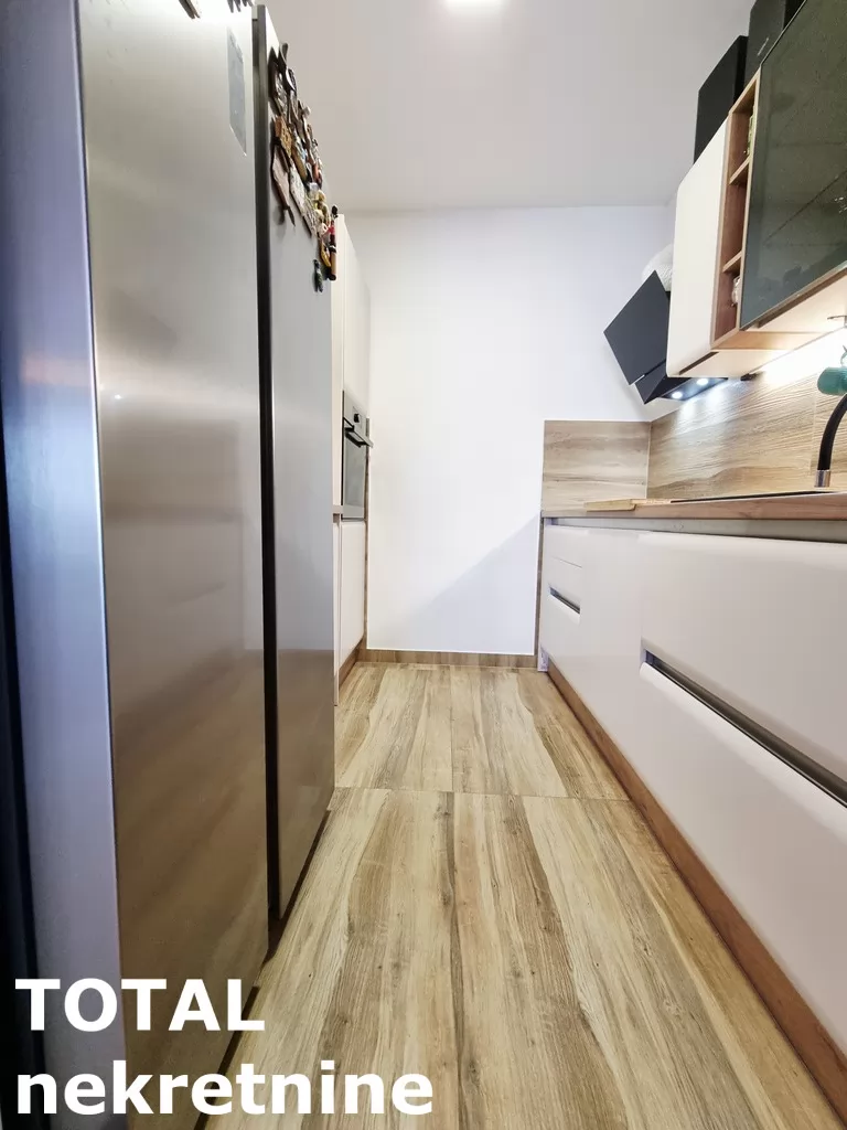 Stan,PETROVARADIN,PETROVARADIN,kv: 98.00, € 223000, ID: 1101936 9