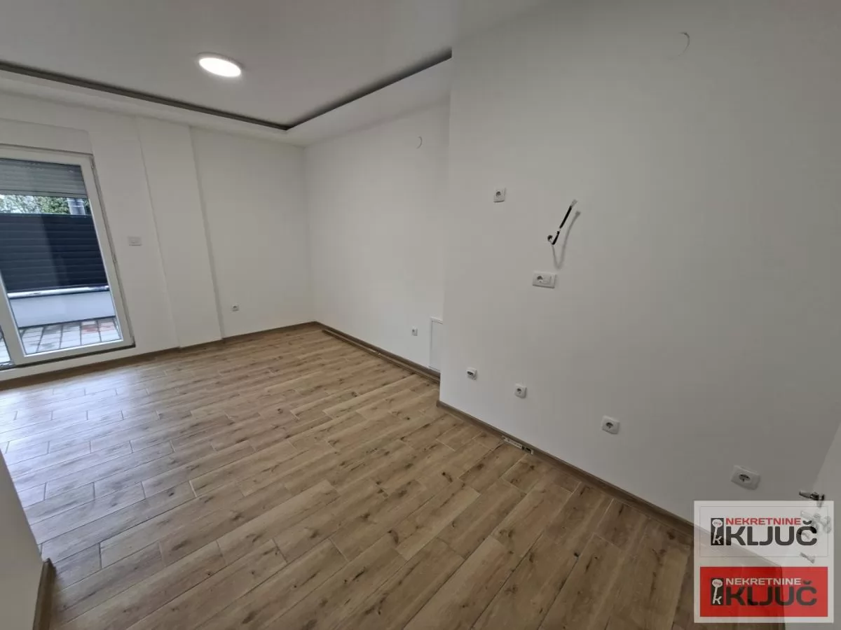 TELEP, 23m2+terasa 12m2, Garsonjera 5