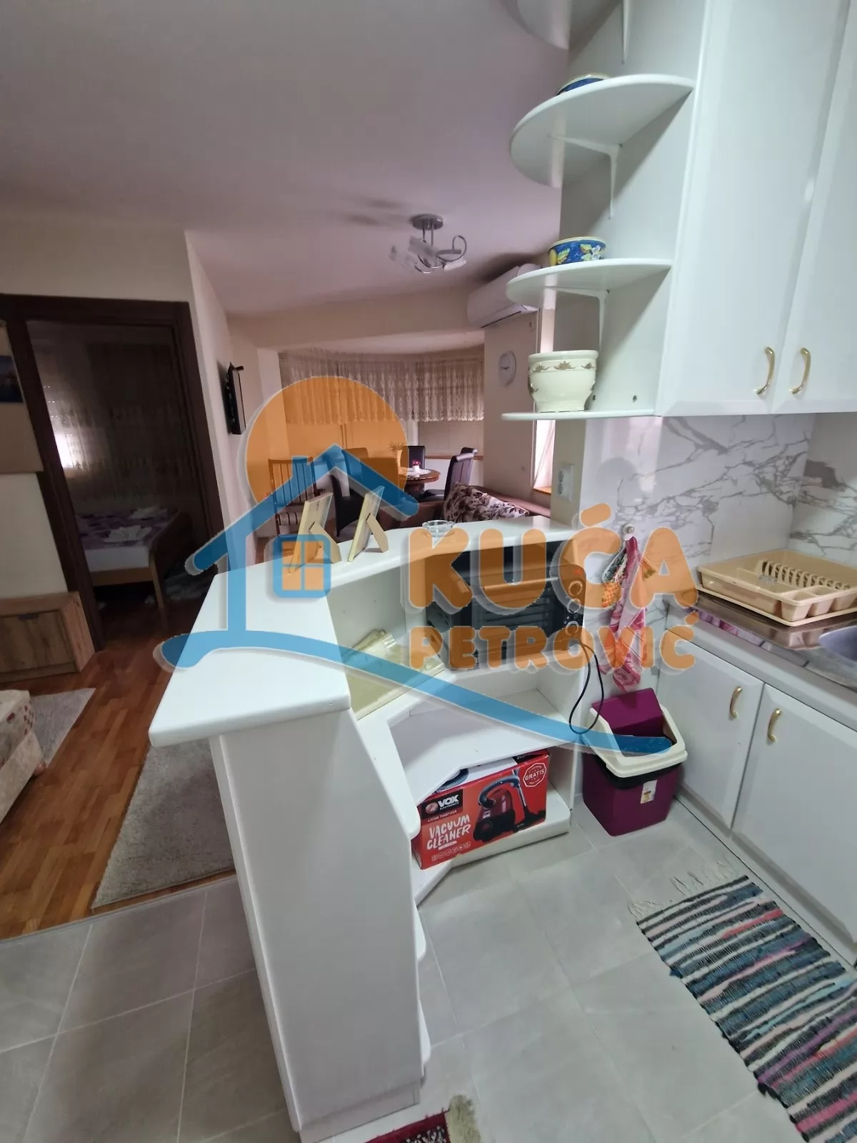 Trosoban stan, 73 m2, Centar, Olimpijska ulica ID: p-015413 3