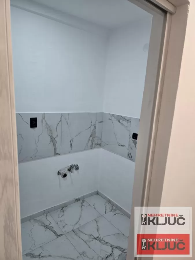 NOVO NASELJE, 43m2, Jednoiposoban, Renoviran 5