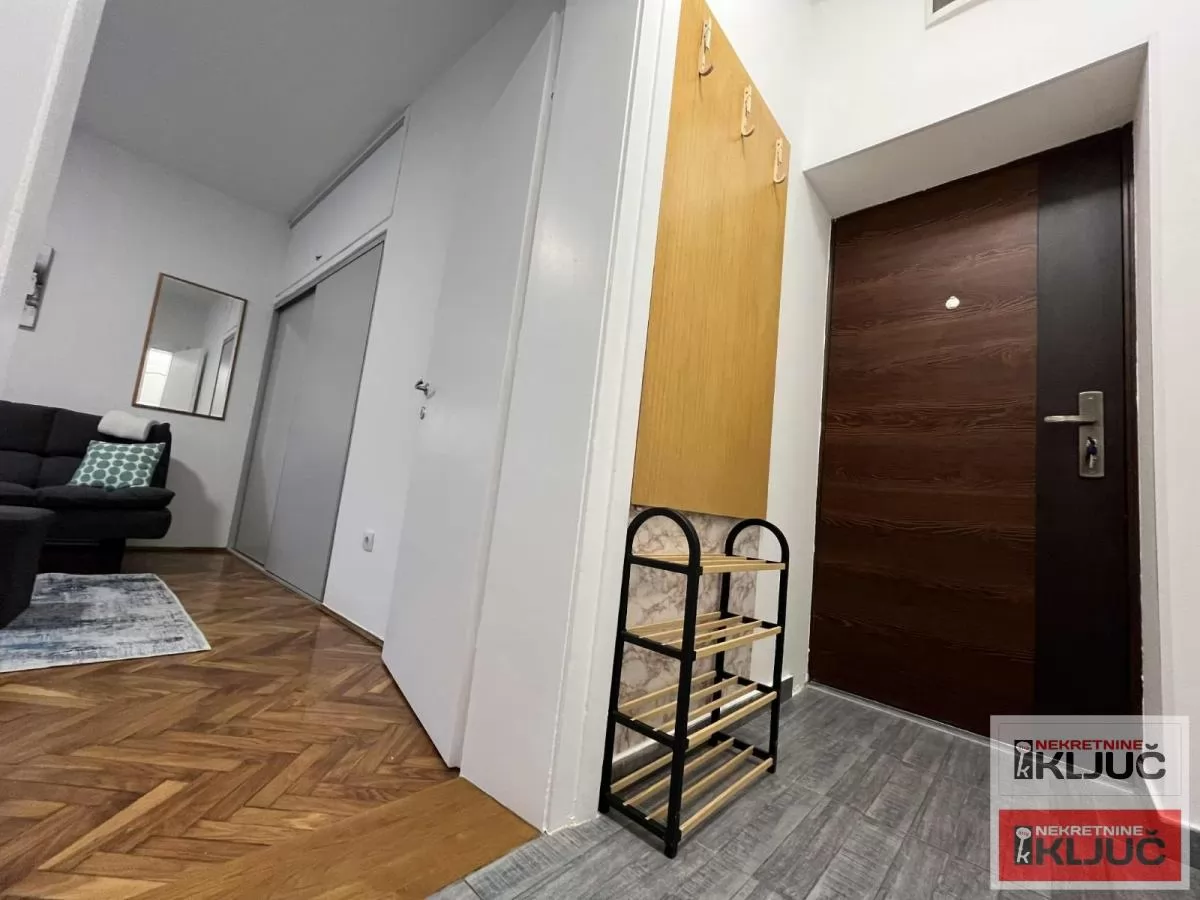 SPENS IZDAJE SE JEDNOSOBAN MODERNO OPREMLJEN STAN 8