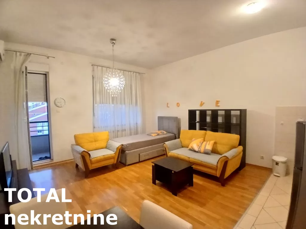 Stan,NOVI SAD,BULEVAR,kv: 36.00, € 144000, ID: 1101962 1