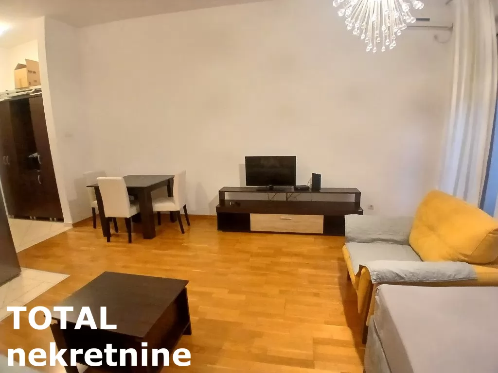 Stan,NOVI SAD,BULEVAR,kv: 36.00, € 144000, ID: 1101962 6