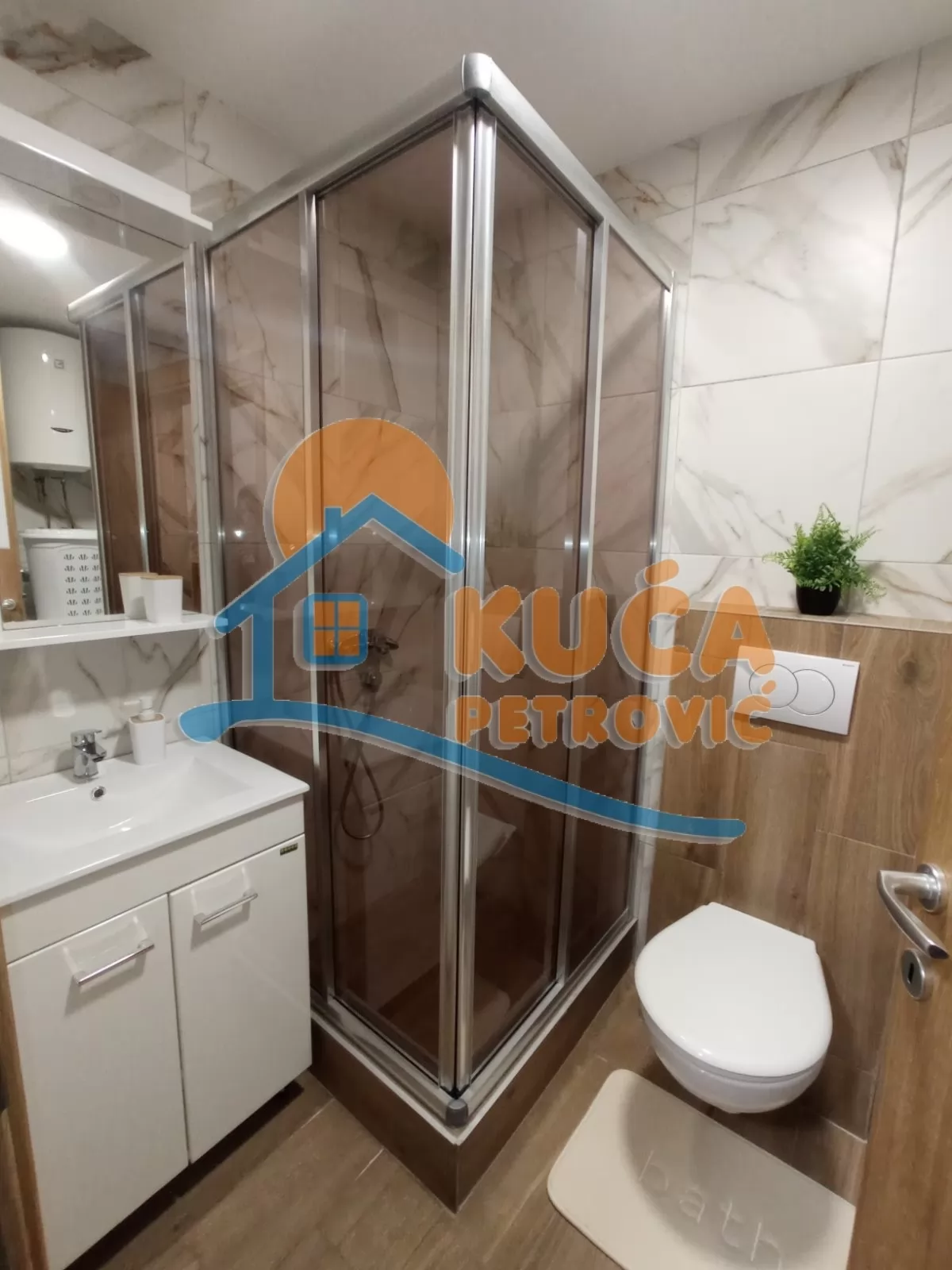 Trosoban stan, 85 m2, Čair, Filipa Višnjića ID: i-015402 15