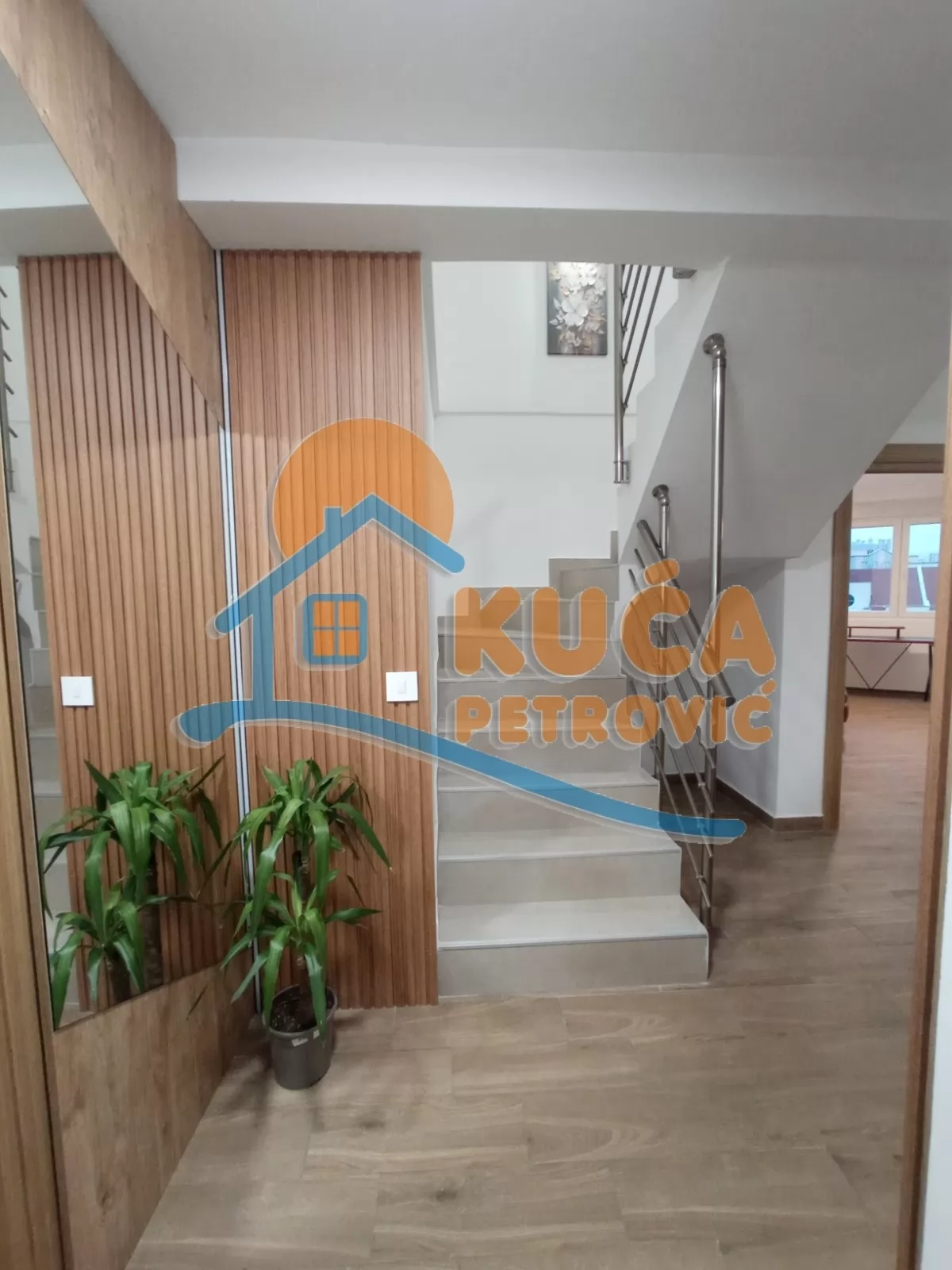 Trosoban stan, 85 m2, Čair, Filipa Višnjića ID: i-015402 21