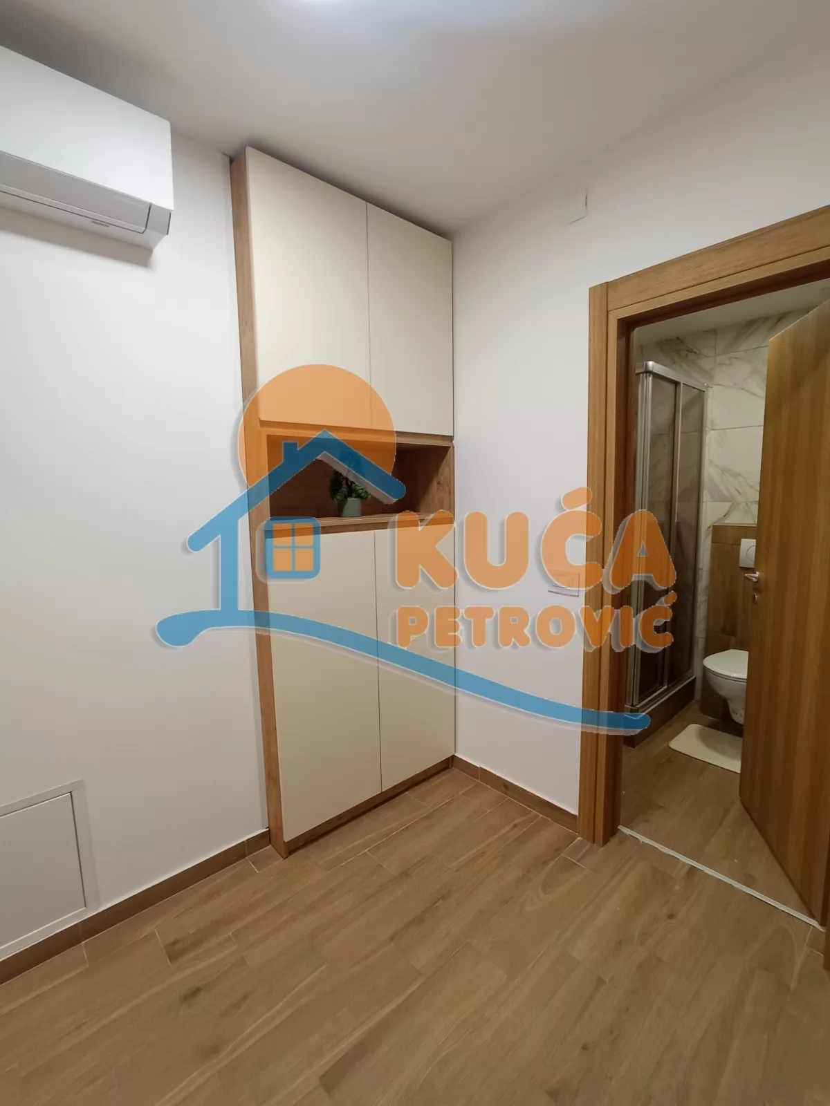 Trosoban stan, 85 m2, Čair, Filipa Višnjića ID: i-015402 23