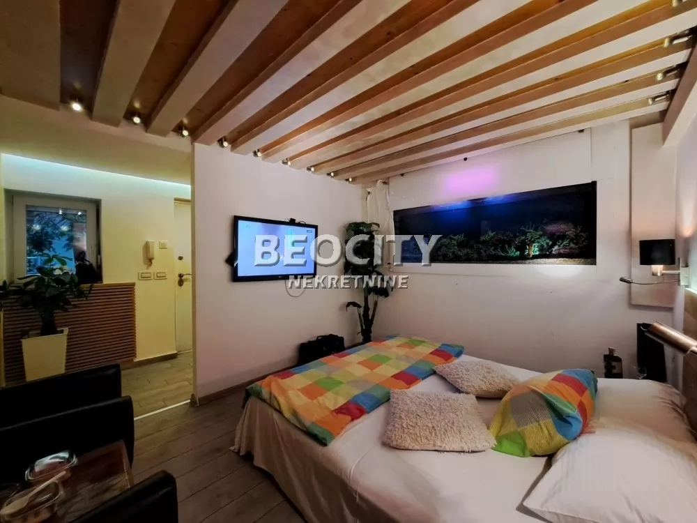 Dvosoban stan, 44 m2, Cvetni trg ID: 126760 1