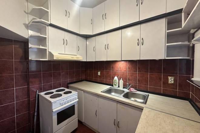 Komforan 2 0 stan na Dedinju  kod Hajd parka  59m2 2