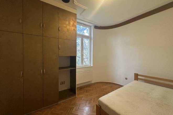 Komforan 2 0 stan na Dedinju  kod Hajd parka  59m2 3