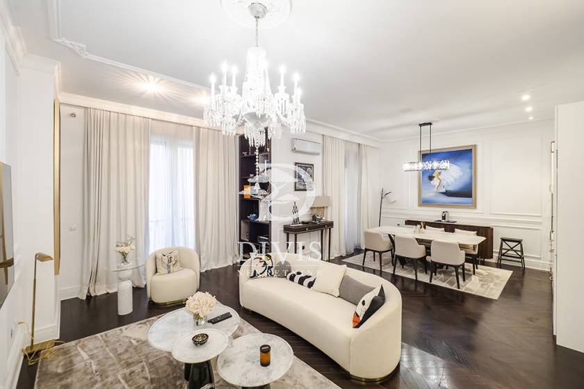 Izdajemo luksuzno opremljen  3 0 stan  Studentski trg  102m2 2