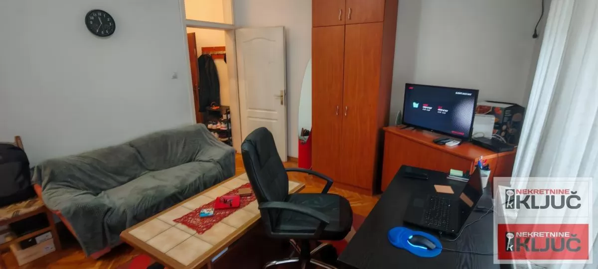 Dobra garsonjera u centru grada 4