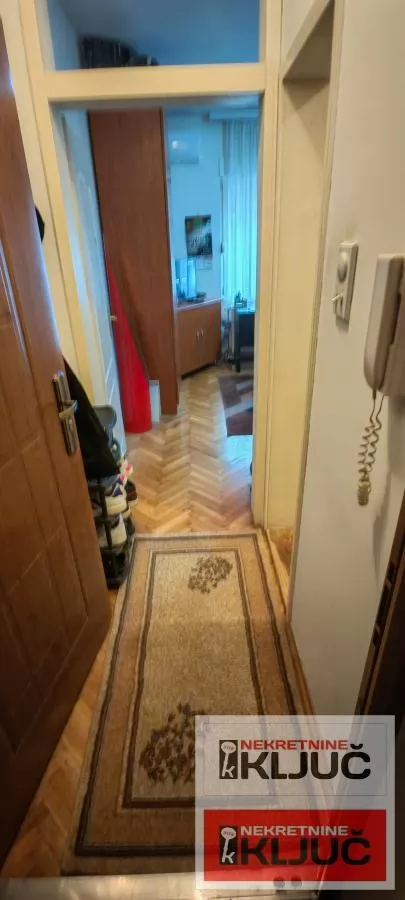 Dobra garsonjera u centru grada 8