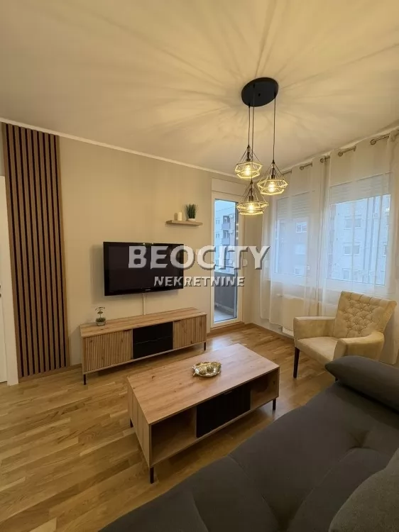 Dvosoban stan, 39 m2, Avijatičarsko naselje ID: 114072 1