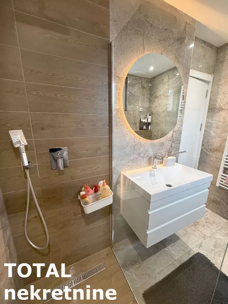 Stan,NOVI SAD,CENTAR,kv: 83.00, € 269000, ID: 1101934 14