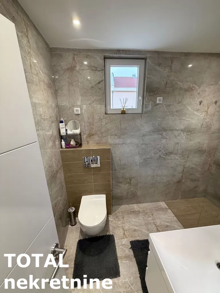 Stan,NOVI SAD,CENTAR,kv: 83.00, € 269000, ID: 1101934 15