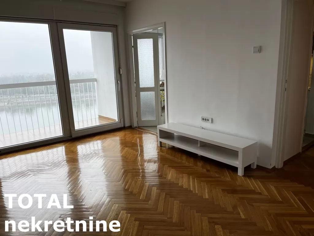 Stanovi,NOVI SAD,CENTAR,kv: 59.00, € 800, ID: 9189870 3