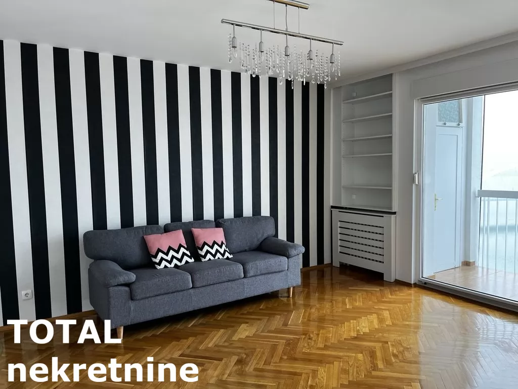 Stanovi,NOVI SAD,CENTAR,kv: 59.00, € 800, ID: 9189870 4