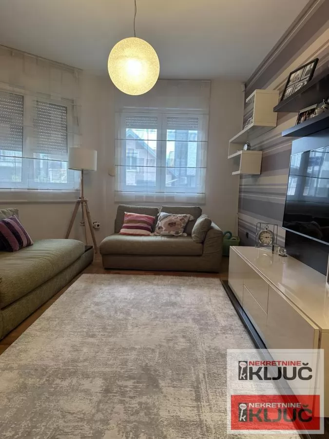 GRBAVICA, 67m2, Trosoban, Namešten 8