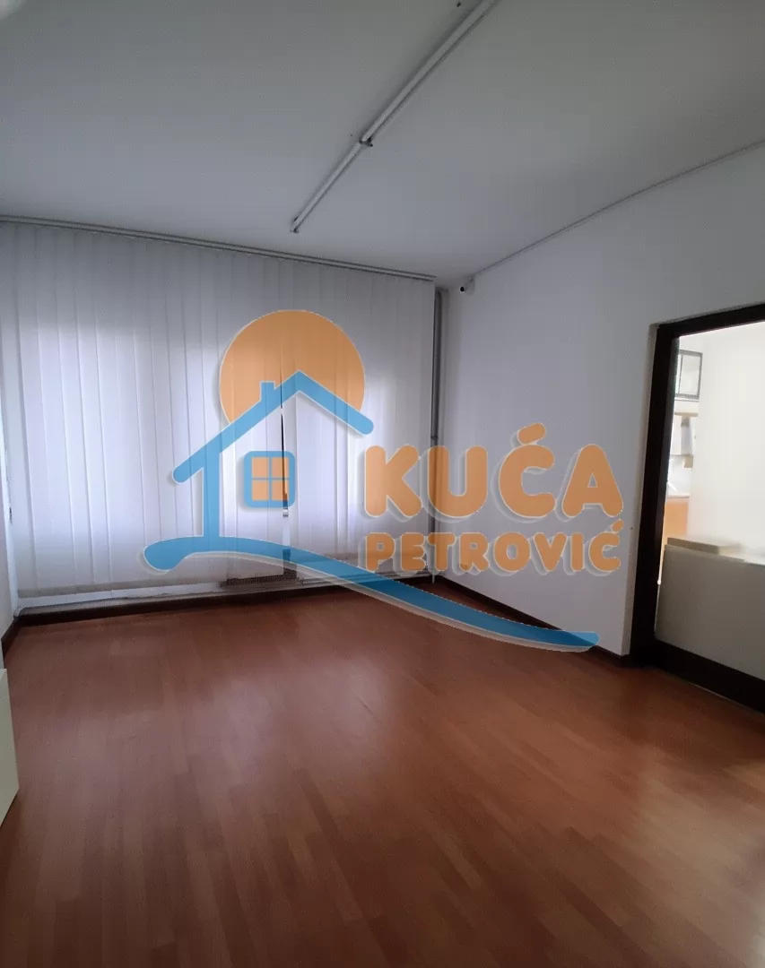 Lokal, 94 m2, Medijana, Jovana Ristića ID: i-015449 1