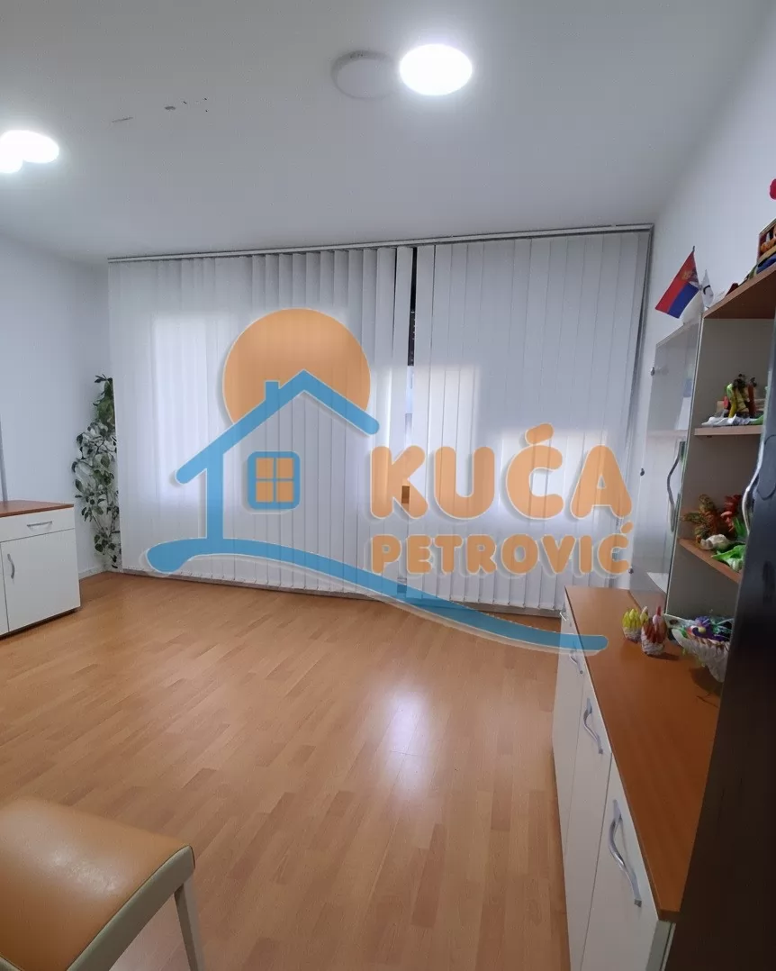 Lokal, 94 m2, Medijana, Jovana Ristića ID: i-015449 2