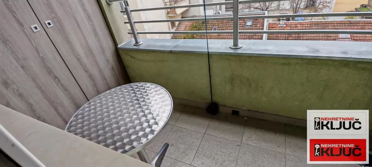 ODLICAN STAN U BLIZINI B.OSLOBODJENJA 4