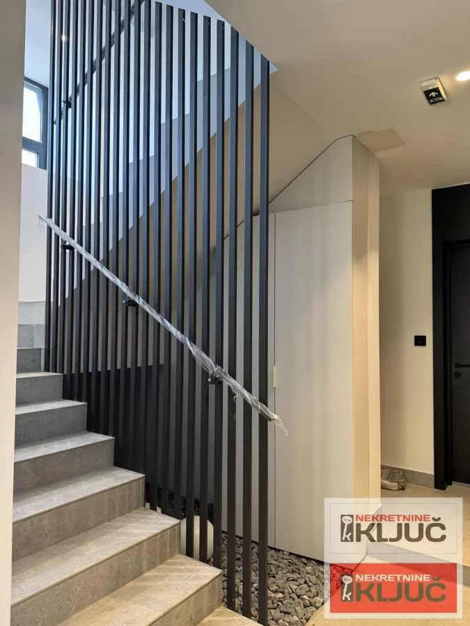 TELEP, 51m2 + Krovna terasa+redovna terasa koja se ne knjiži,Dvoiposoban, Lux Vila, Extra kvalitet 3