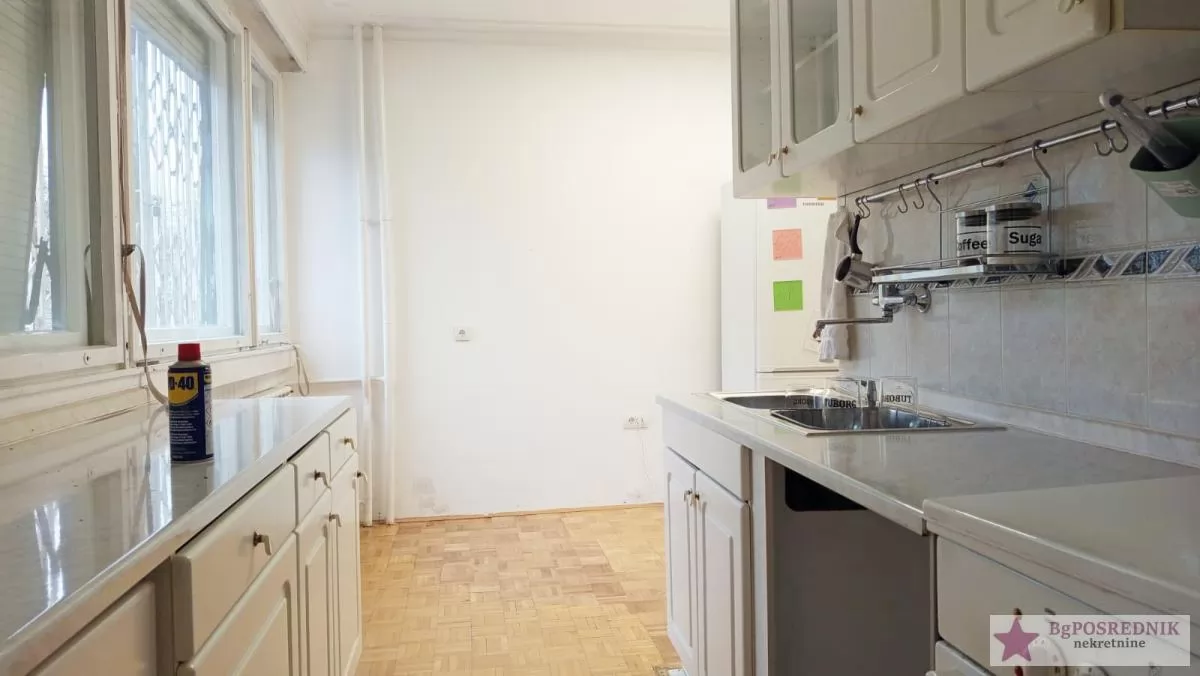 Zvezdara, Konjarnik, Deset avijatičara, 52m2 7