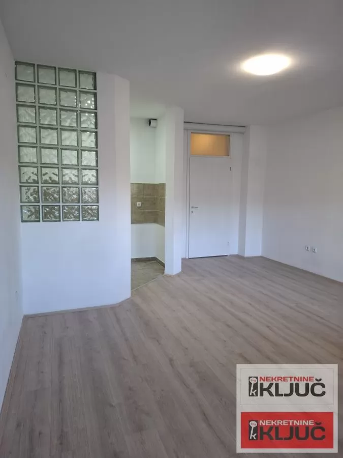 KEJ, 34m2, Jednosoban može Jednoiposoban 3