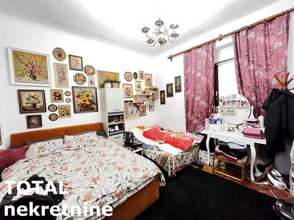 Kuca,NOVI SAD,ADAMOVIĆEVO NASELJE,kv: 280.00, € 380000, ID: 3091102 1